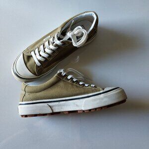 VANS Ultra crush Olive & White Canvas Sneaker, Style 29, Mens 6/Womens 7.5